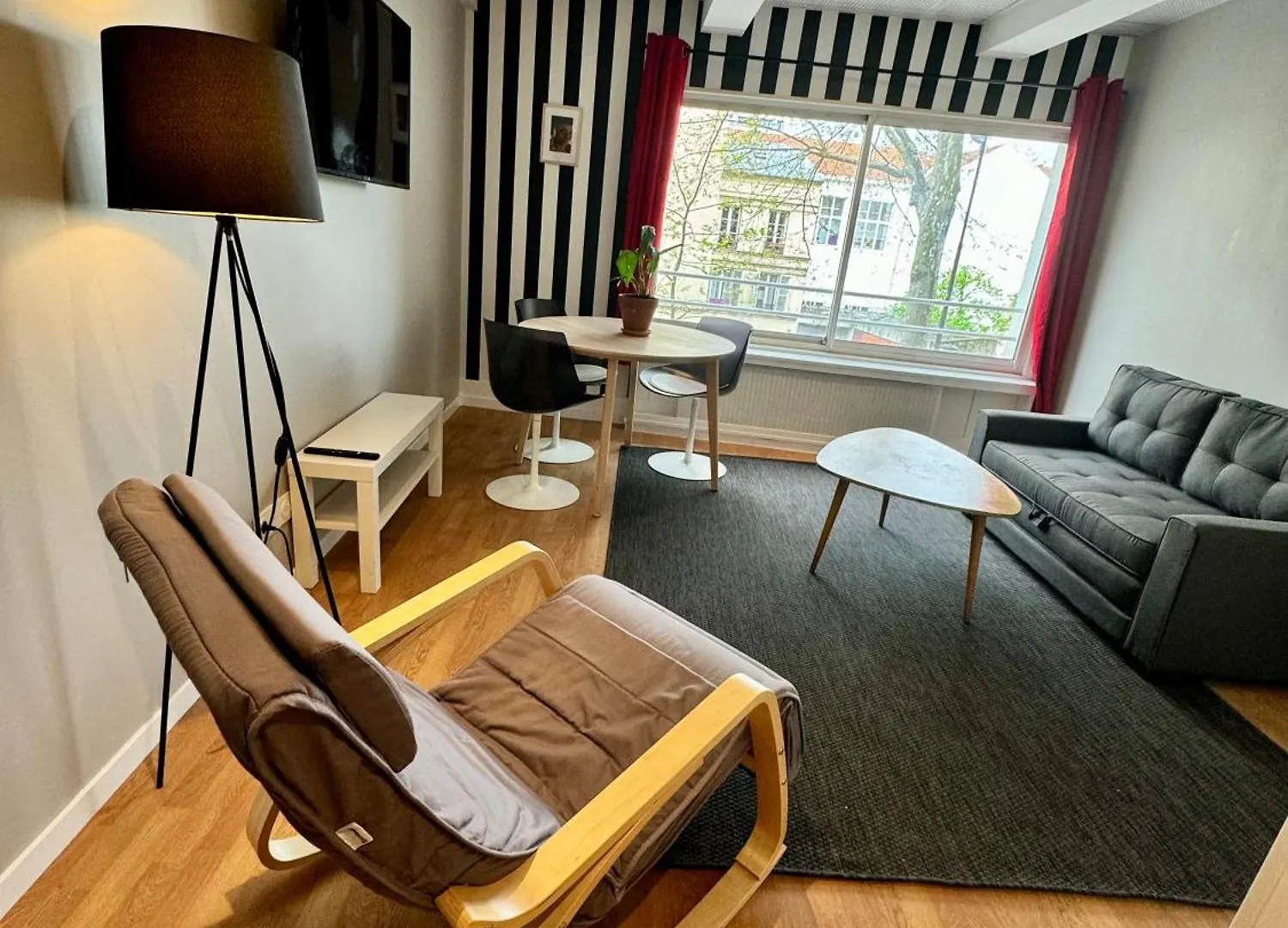 Lumineux Et Renove Pres De Montmartre 